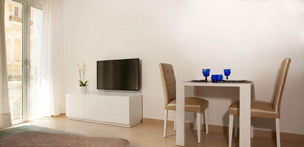Urbanliving Fajardo Apartment Málaga Exterior foto
